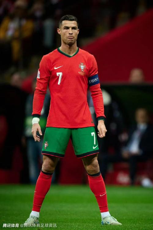 英超战报：西蒙斯传射，里沙利松破门，热刺2-0布伦特福德