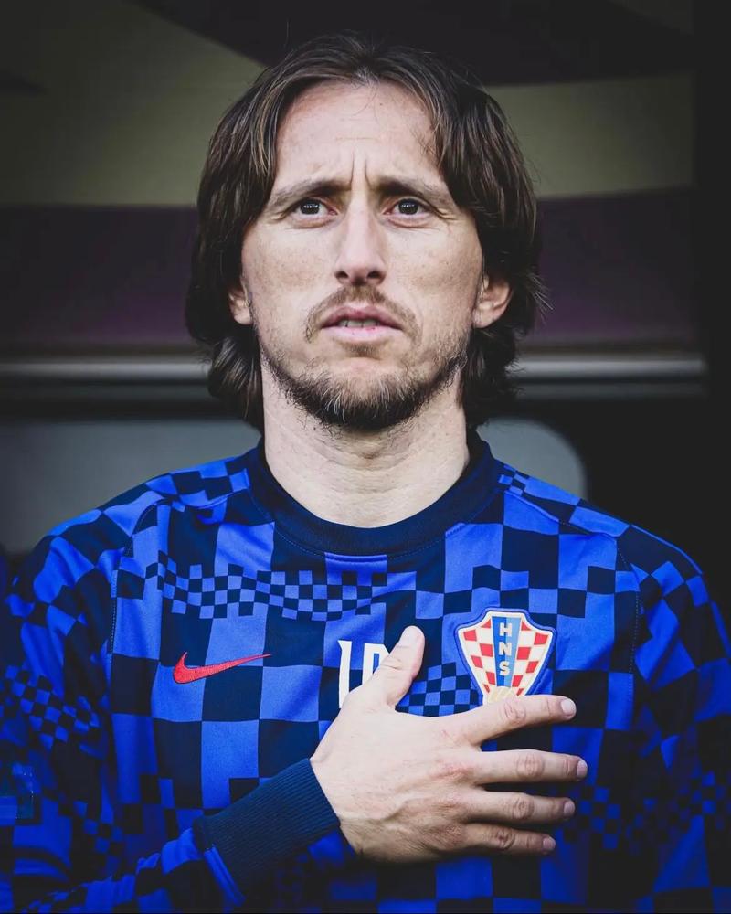 亚精英赛战报：陈威屡献神扑，海港0-0险平柔佛新山仍垫底